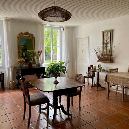 לינה וארוחת בוקר Teuillac La Vigne D'Or מראה חיצוני תמונה